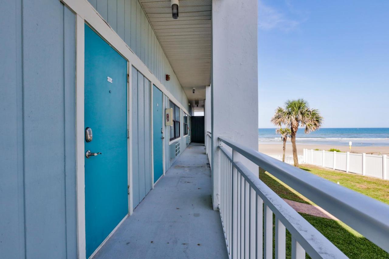 Coastal Waters Hotell New Smyrna Beach Exteriör bild