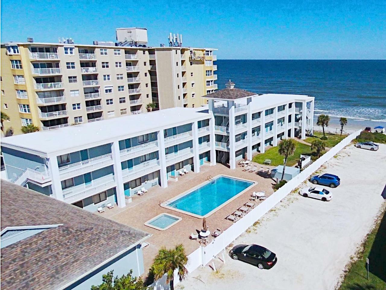 Coastal Waters Hotell New Smyrna Beach Exteriör bild